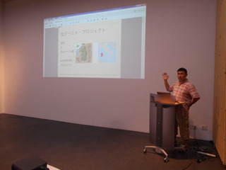 講演する宮崎氏A.jpg